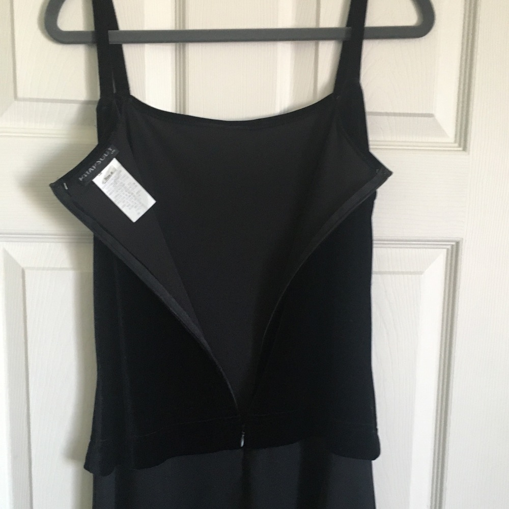 Full-length Black Velvet & Crepe Gown, Size 6 - Picture 4 of 5